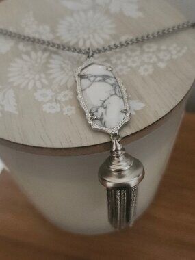 Kendra Scott White Howlite Silver Pendant Necklace